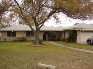 204 Space Cir, Del Rio, TX 78840