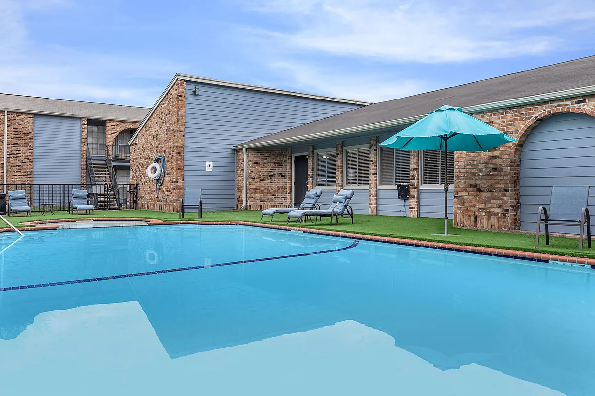 Building Photo - Watermark at Baytown