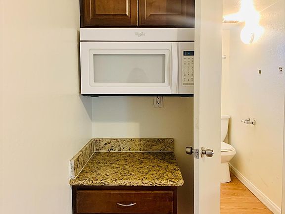 3rd image of 519 Highland Ave #B