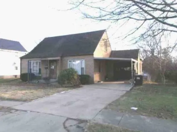 1115 W Harrison St, Freeport, IL 61032