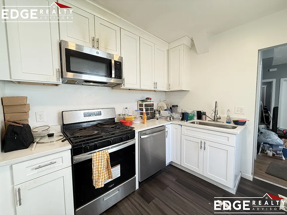 81 Alder St #B