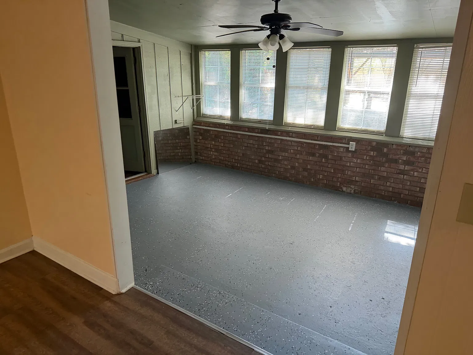 3 bed, $1,500 — Photo 2