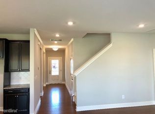 107 Silverhawk Ln, Durham, NC 27703