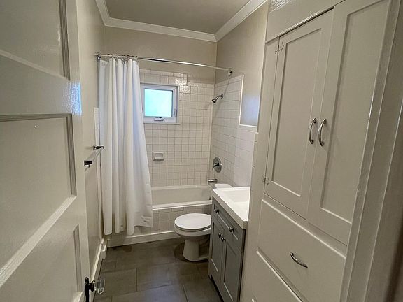 4th image of 4171 1/2 Georgia St