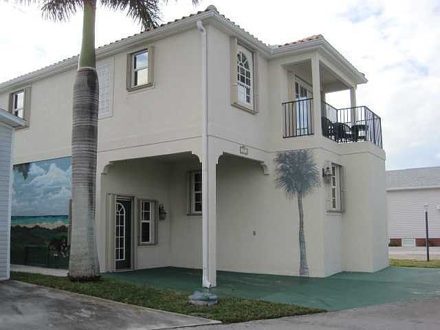 1st image of 37 Nettles Blvd