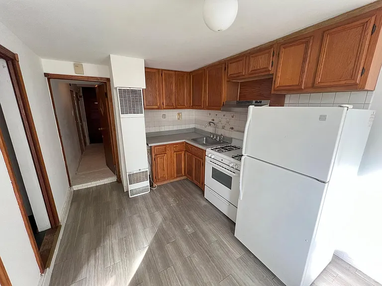 1542 W Thomas St #GDN — Photo 3