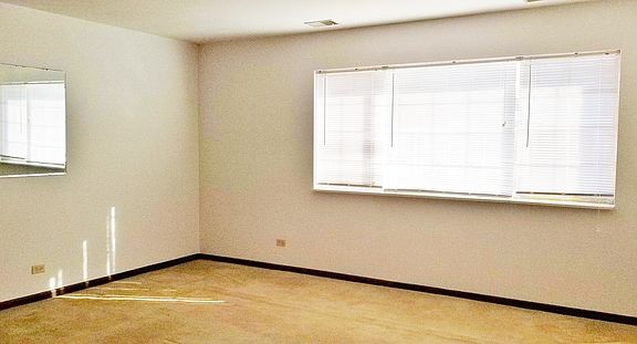 4th image of 6886 W Touhy Ave #3F