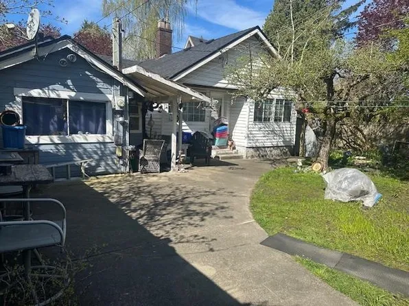 2872 McKenzie Ave, Surrey, BC V4A 3H4
