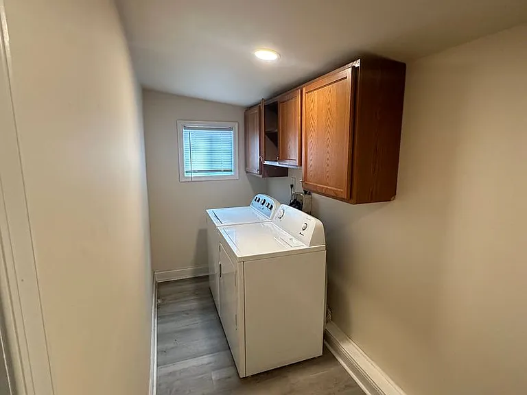 448 Vernon St — Photo 9