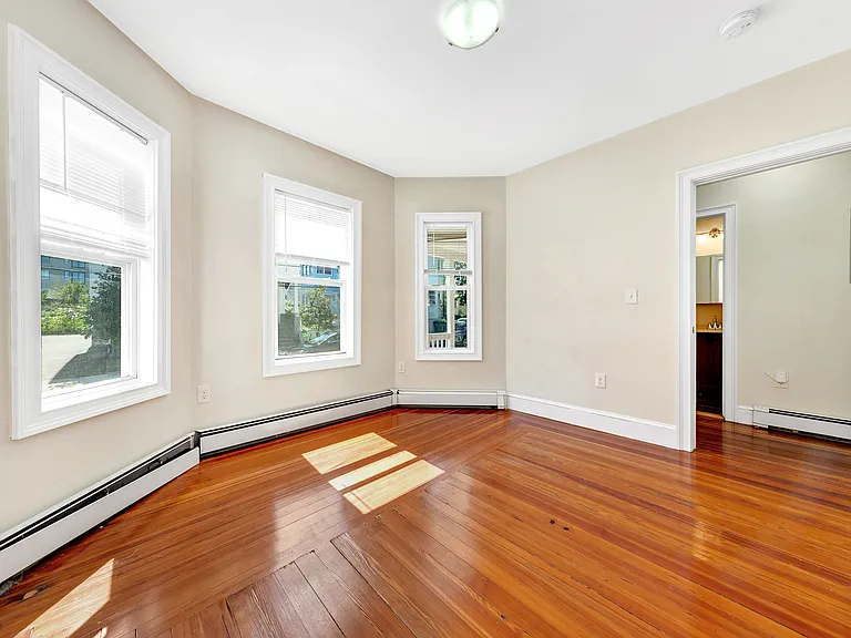 9-11 Winter Hill Rd #1 — Photo 8
