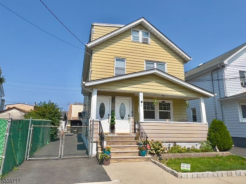 1st image of 9 Bellevue Ave
