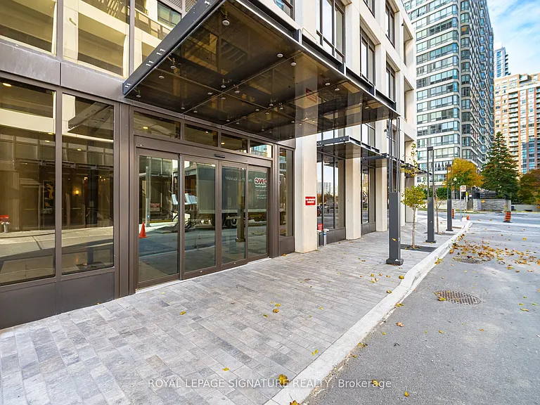 36 Elm Dr W #3701 — Photo 2