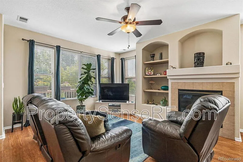 3 bed, 2.5 bath, $3,200 — Photo 4