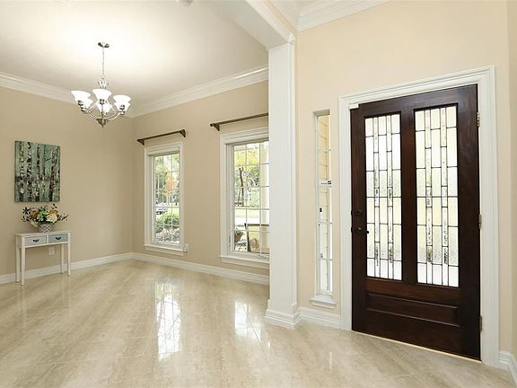 Formal Dining Room.