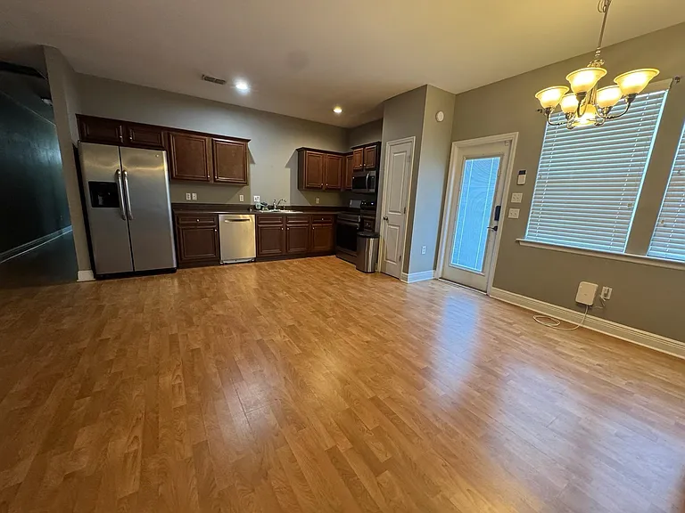 6207 Jordans Pass Dr — Photo 11