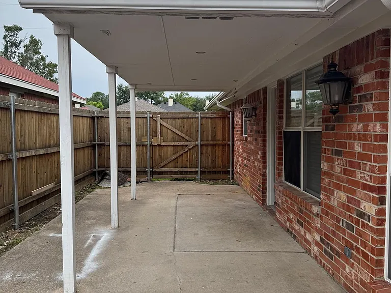 2151 Arbor Creek Dr — Photo 24