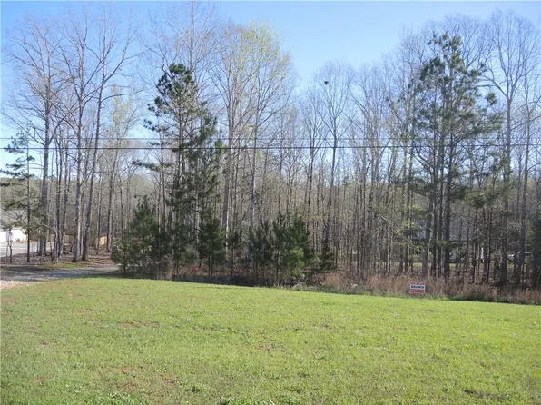 4120 Andrews Rd, Opelika, AL 36804