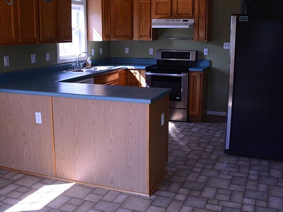 Eat-in Kitchen