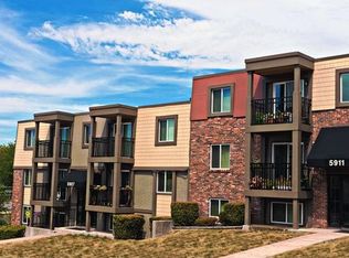 5911 Reeds Rd, Mission, KS 66202