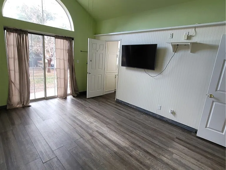 1951 Jim Haworth Ct — Photo 32