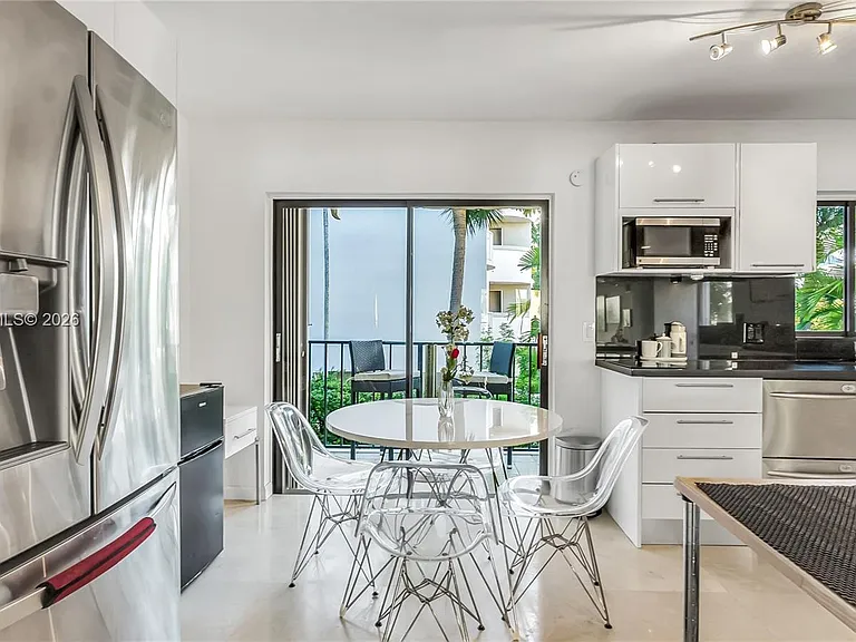 10090 Bay Harbor Ter #10090 — Photo 40