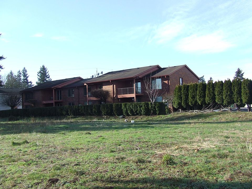 2nd image of 19402 SE Stark St