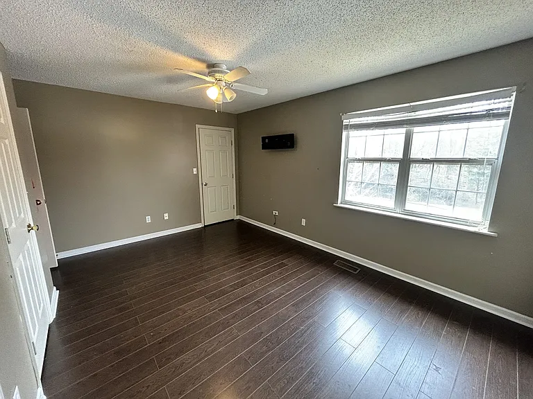 504 Short St #B — Photo 7
