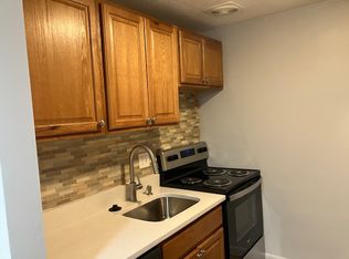 346 Lincoln St APT 14, Waltham, MA 02451