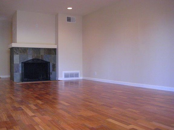 Large Living Rm w/Slate Fireplace