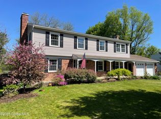 2358 Saint Joseph Dr, Niskayuna, NY 12309