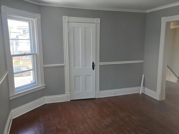 250 East Ave