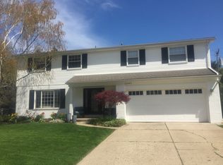 23445 N Colonial Ct, Saint Clair Shores, MI 48080