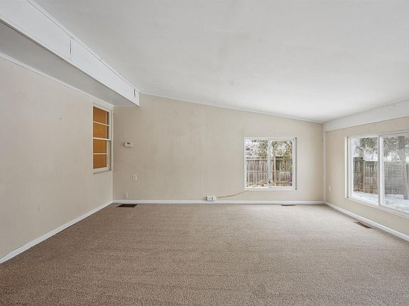 4th image of 723 31st St