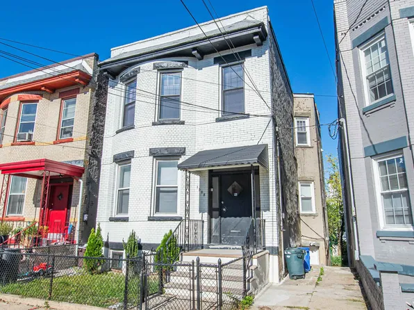 1308 27th Street image 2 of 15