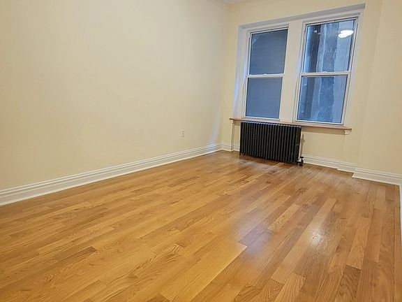 4th image of 302 W 87th St APT 32