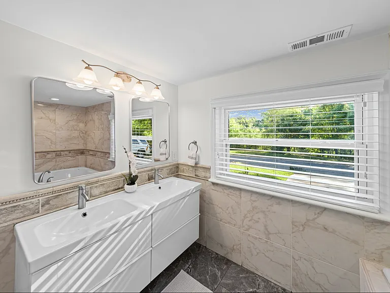 4220 Firwood Ln — Photo 12