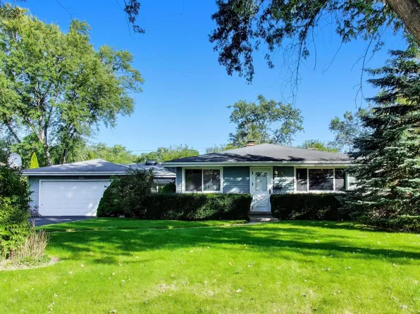 3136 Bellwood Ln, Glenview, IL 60026