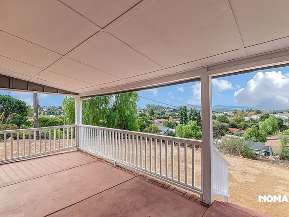 4th image of 1720 Echo Valley Ln