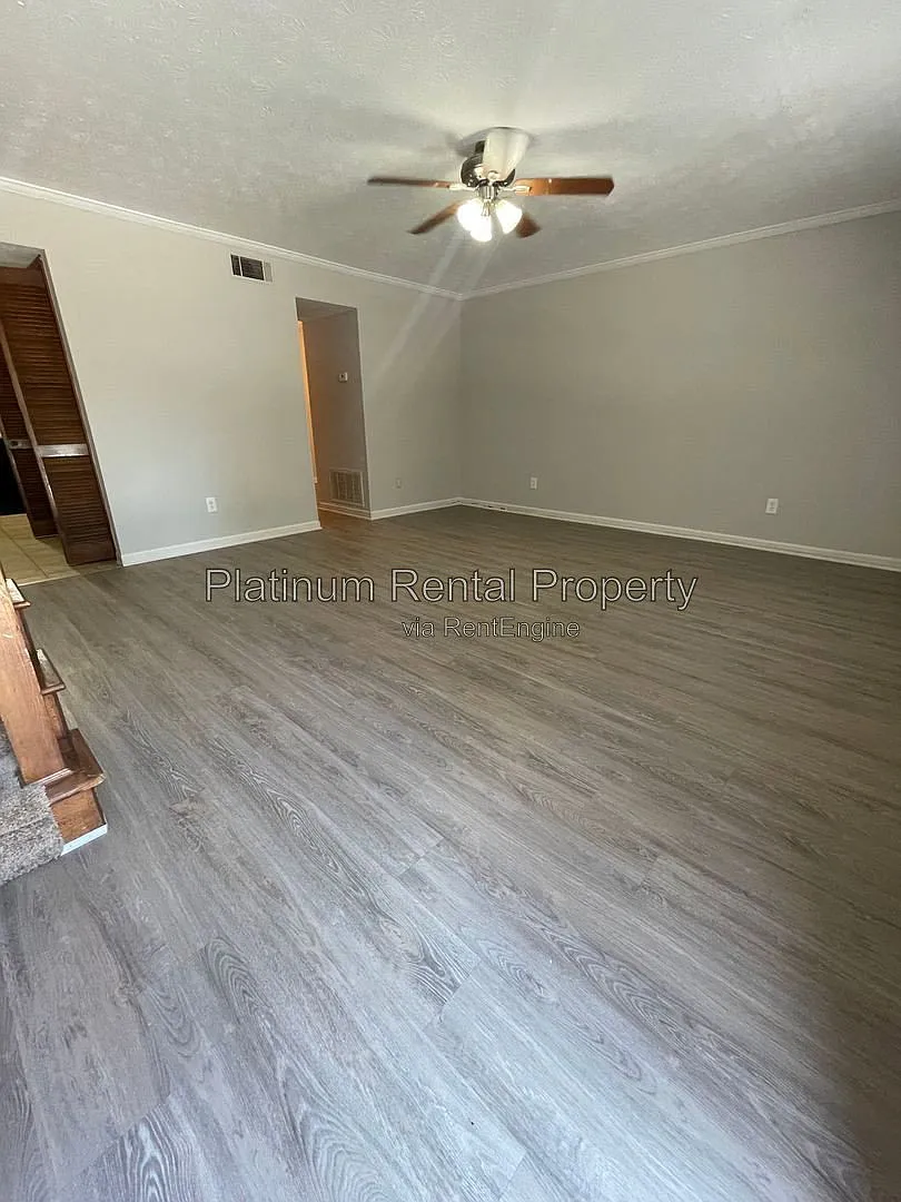 2 bed, 2.5 bath, 1180 sqft, $1,375 — Photo 4