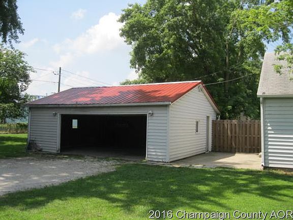 2nd image of 365 E Bowyer St