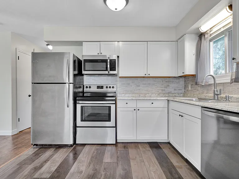 2235 West Blvd — Photo 13
