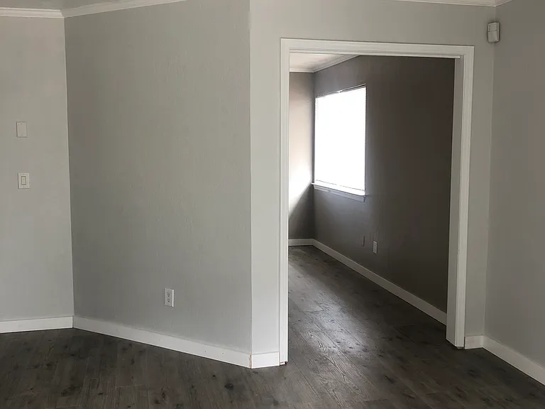 11530 N May Ave #D104 — Photo 24