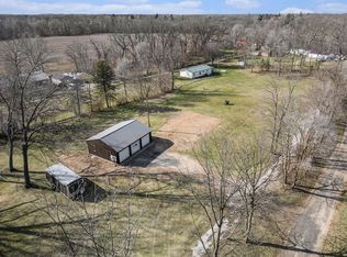 14090 Riverside Dr, Constantine, MI 49042