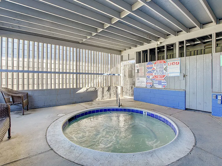 4050 Palos Verdes St_21