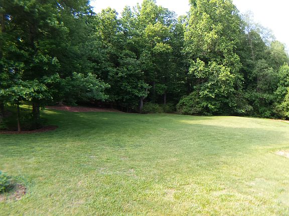 5th image of 151 Antler Dr