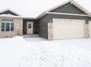 531 33rd St N, Moorhead, MN 56560