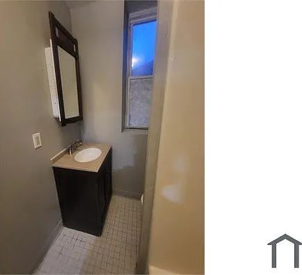 3 bed, 1001 sqft, $1,800 — Photo 4