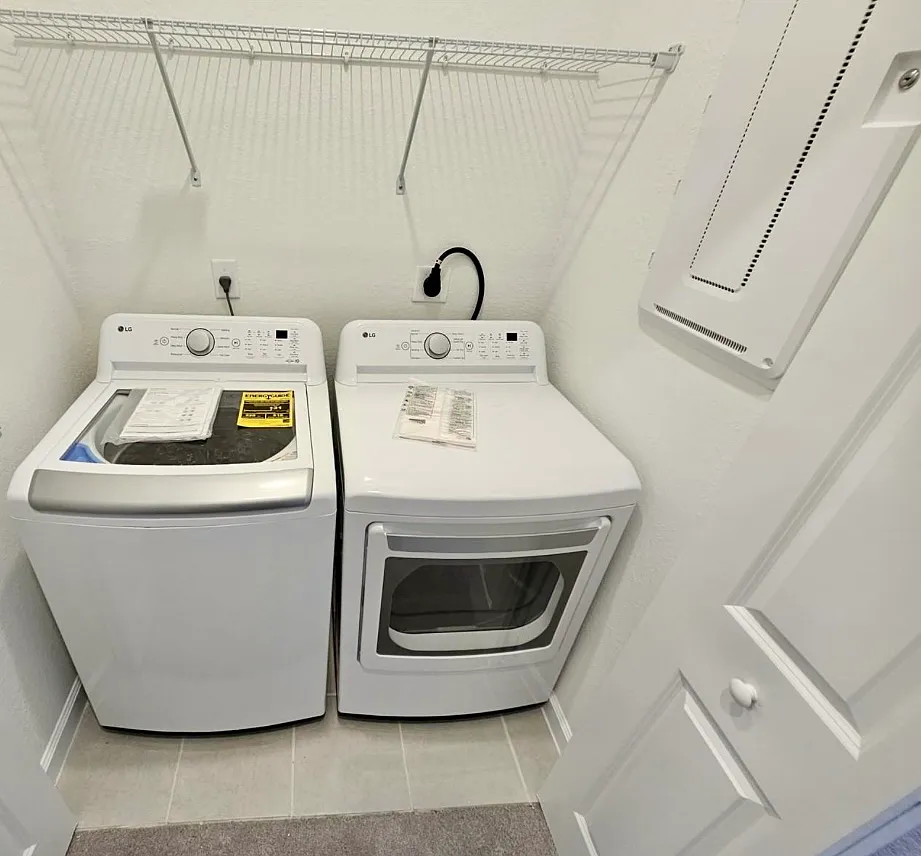 3 bed, 1220 sqft, $2,500 — Photo 3