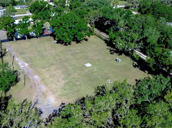 10208 Pops Ct, Riverview, FL 33578