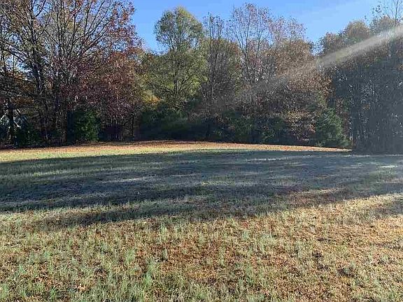 4th image of 330 Alisha Dr